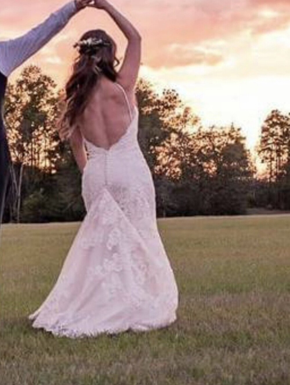 Elegant Lace Strapless White/Cream Wedding Dress